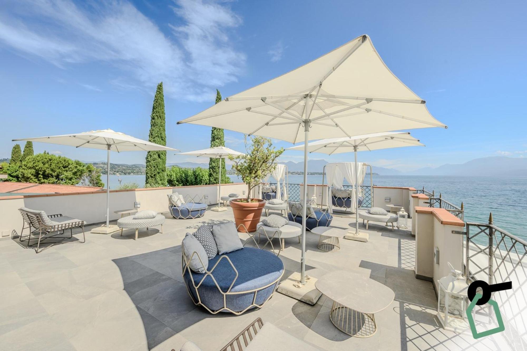 Hotiday Apartment Collection - Desenzano Desenzano del Garda Exterior foto